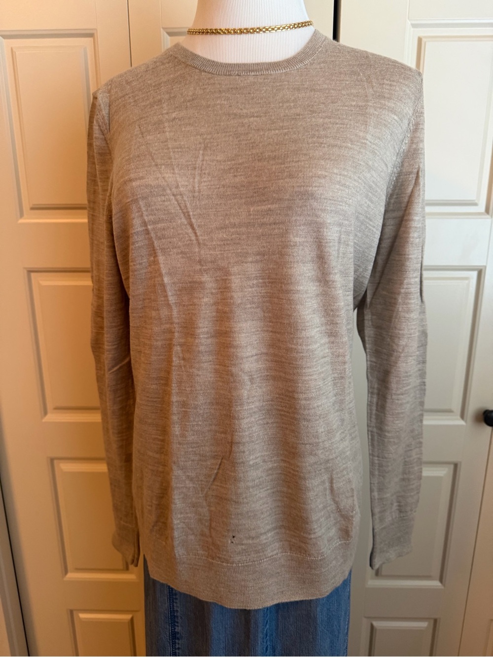 Lord & Taylor wool Crewneck Sweater Beige fits M/L
